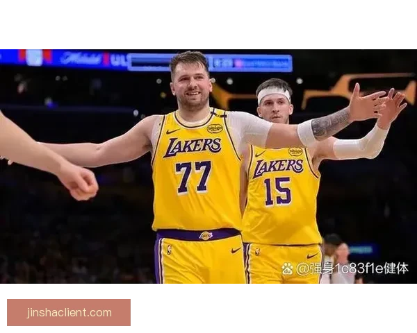 湖人惜败活塞老詹肯定全队韧性 里夫斯称喜欢球队竞争态度